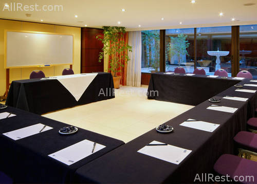 Tryp Bosque 13